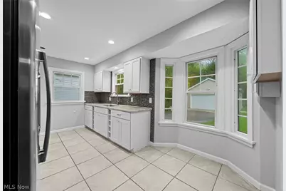3504 E Scarborough Road, Cleveland Heights, OH 44118 - Photo 7