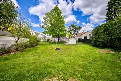 2935 15th Street NW, Canton, OH 44708 - Photo 3