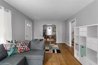 2525 Beverly Avenue, Akron, OH 44312 - Photo 9