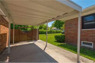 3209 Tressa Avenue, Lorain, OH 44052 - Photo 5