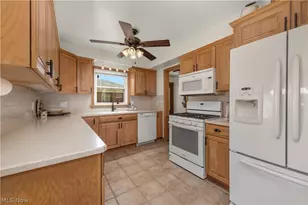3209 Tressa Ave, Lorain, OH 44052 - Photo 17