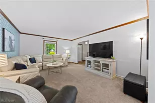 2338 Plymouth Ln, Cuyahoga Falls, OH 44221 - Photo 5