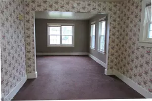 2042 W Prospect Rd, Ashtabula, OH 44004 - Photo 5