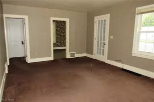 2042 W Prospect Rd, Ashtabula, OH 44004 - Photo 7