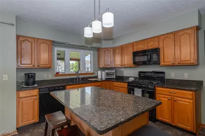 3101 Wickford Avenue NW, Canton, OH 44708 - Photo 11