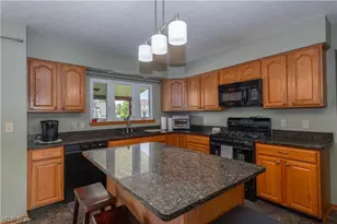 3101 Wickford Ave NW, Canton, OH 44708 - Photo 11