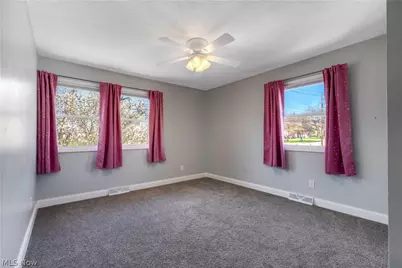 924 E Schaaf Road, Brooklyn Heights, OH 44131 - Photo 23