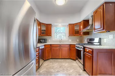 924 E Schaaf Road, Brooklyn Heights, OH 44131 - Photo 11