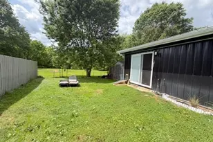 500 Holiday Ave, Uhrichsville, OH 44683 - Photo 15