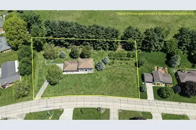 883 Basel Street, Sugarcreek, OH 44681 - Photo 3