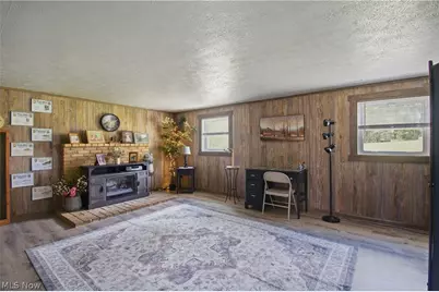 12097 Lisa Avenue NW, Hartville, OH 44632 - Photo 23