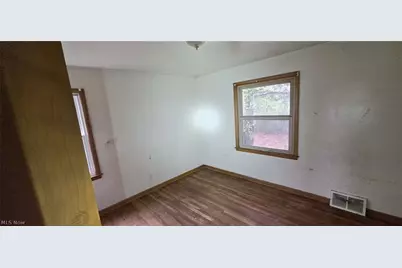 16415 Huntmere Avenue, Loveland, OH 44110 - Photo 7