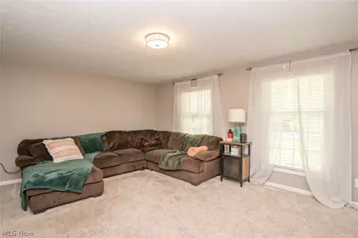 4029 Bel Air Avenue NW, Canton, OH 44718 - Photo 7
