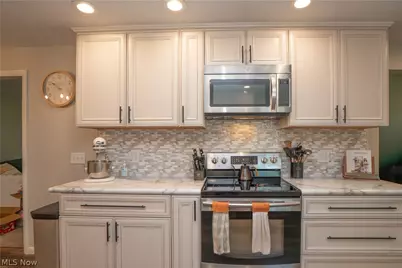 4029 Bel Air Avenue NW, Canton, OH 44718 - Photo 13
