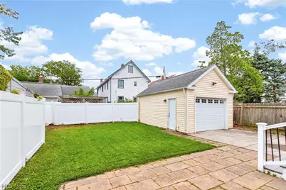 1553 Rockway Avenue, Oakwood, OH 44107 - Photo 5