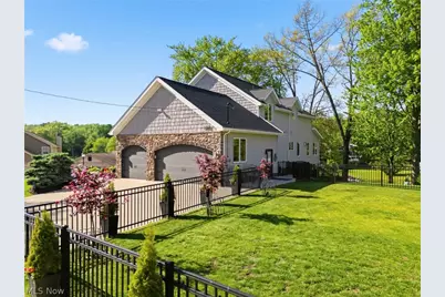 108 Spruce Drive NW, North Canton, OH 44720 - Photo 3