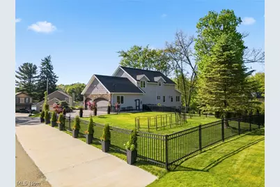 108 Spruce Drive NW, North Canton, OH 44720 - Photo 9