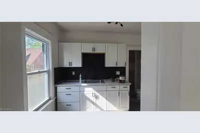 12005 Shadeland Avenue, Loveland, OH 44108 - Photo 15