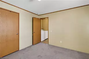 9525 Woodworth Rd, North Lima, OH 44452 - Photo 11