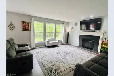 10523 Herrington Drive, Aurora, OH 44202 - Photo 7