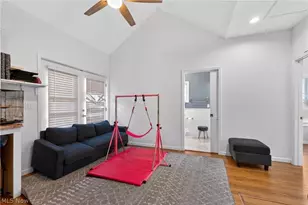 22325 Fairmount Blvd, Huber Heights, OH 44118 - Photo 11