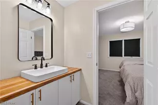 22325 Fairmount Blvd, Huber Heights, OH 44118 - Photo 23