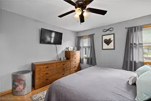 310 N Woodhill Dr, Amherst, OH 44001 - Photo 29