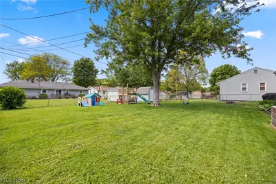 310 N Woodhill Drive, Amherst, OH 44001 - Photo 39
