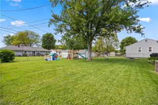 310 N Woodhill Dr, Amherst, OH 44001 - Photo 39