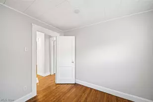 1524 E 221st St, Euclid, OH 44117 - Photo 15
