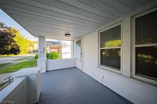 1524 E 221st St, Euclid, OH 44117 - Photo 25