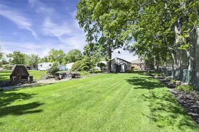 6483 Fernhurst Avenue, Parma Heights, OH 44130 - Photo 9