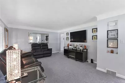 6483 Fernhurst Avenue, Parma Heights, OH 44130 - Photo 35