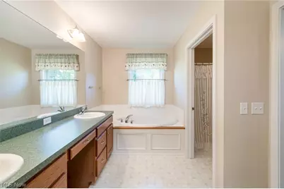 987 W Martin Avenue, Amherst, OH 44001 - Photo 21