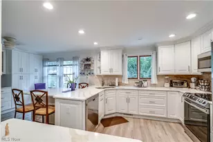 2420 Orchid St NW, North Canton, OH 44720 - Photo 5