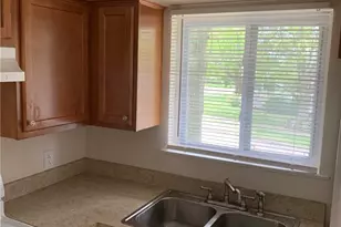 1923-1925 Evergreen Ave, Akron, OH 44301 - Photo 11