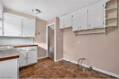 14404 Tokay Avenue, Maple Heights, OH 44137 - Photo 9