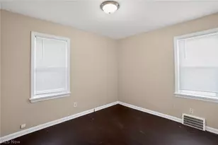 14404 Tokay Ave, Maple Heights, OH 44137 - Photo 11