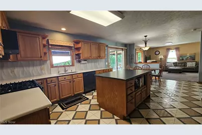 7392 Churchill Square, Mentor, OH 44060 - Photo 13