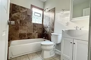 9725 Parkview Ave, Garfield Heights, OH 44125 - Photo 11