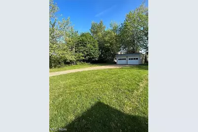 9725 Parkview Avenue, Garfield Heights, OH 44125 - Photo 27