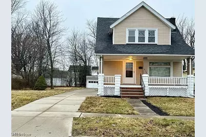 9725 Parkview Avenue, Garfield Heights, OH 44125 - Photo 1