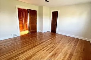 9725 Parkview Ave, Garfield Heights, OH 44125 - Photo 15
