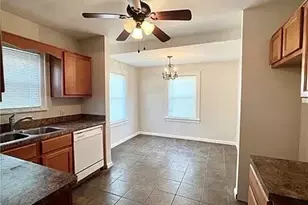 9725 Parkview Ave, Garfield Heights, OH 44125 - Photo 7
