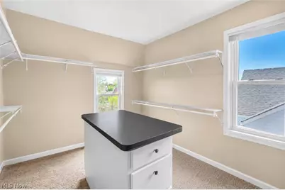 16005 Throckley Avenue, Loveland, OH 44128 - Photo 23