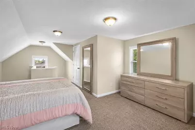 16005 Throckley Avenue, Loveland, OH 44128 - Photo 21