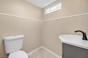 16005 Throckley Ave, Loveland, OH 44128 - Photo 13