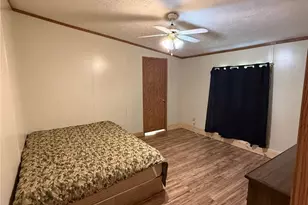 6476 Linda Ln, Ravenna, OH 44266 - Photo 9