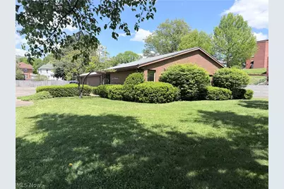 656 Chestnut Street, Coshocton, OH 43812 - Photo 1