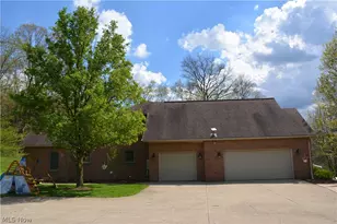 2363 Tabor Ridge Rd NE, New Philadelphia, OH 44663 - Photo 5